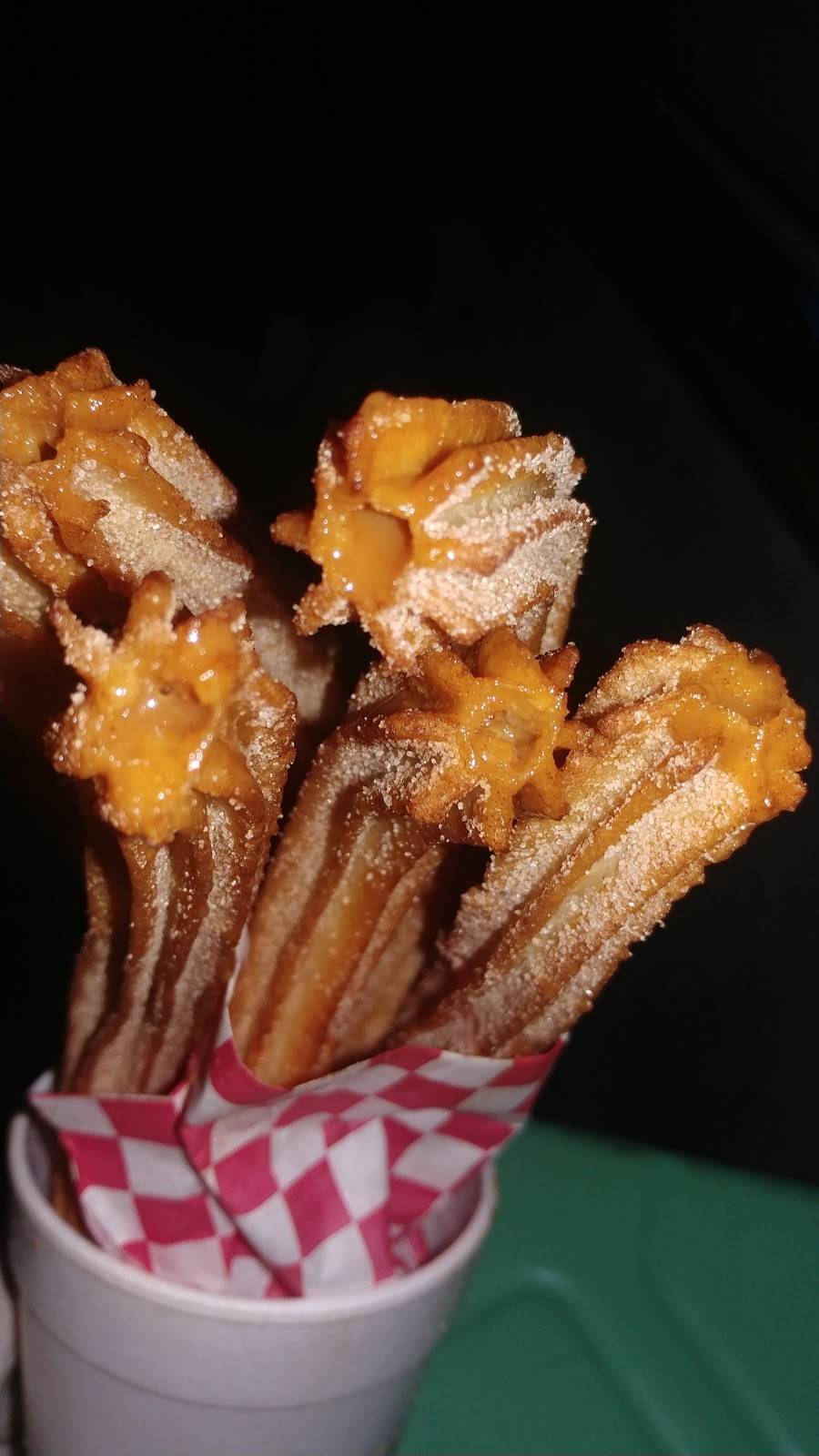Churros calientes | restaurant | 2744 E 1st St, Los Angeles, CA 90033, USA | 3233381863 OR +1 323-338-1863
