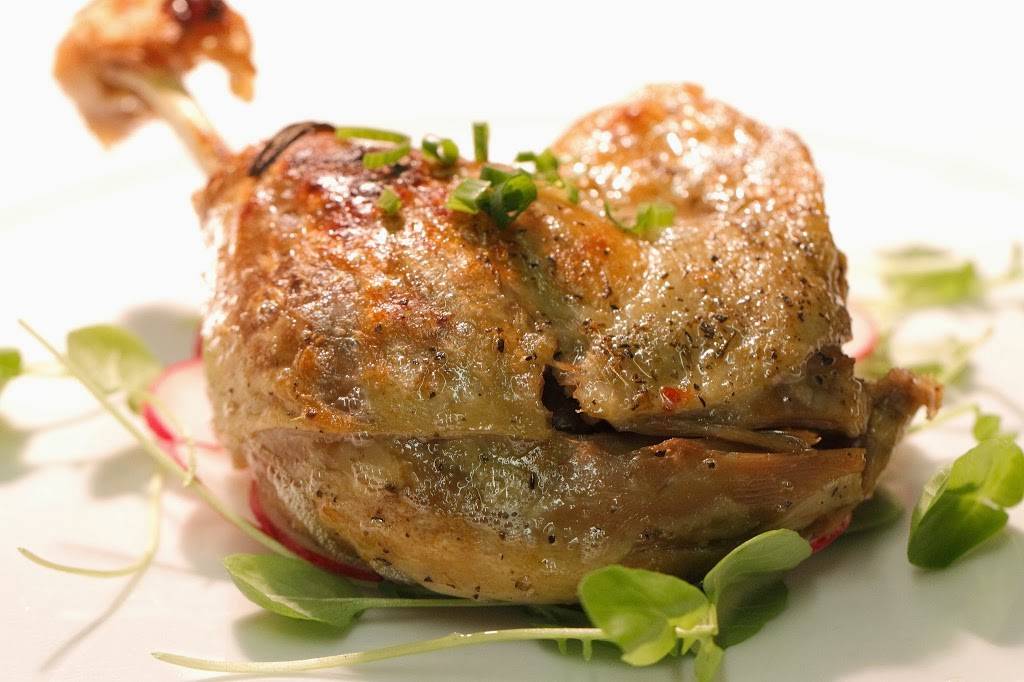 Le Petit Café | restaurant | 225 Montowese St, Branford, CT 06405, USA | 2034839791 OR +1 203-483-9791