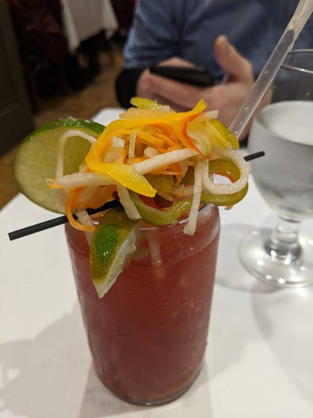 Sarabeths Central Park South | restaurant | 40 Central Park S, New York, NY 10021, USA | 2128265959 OR +1 212-826-5959