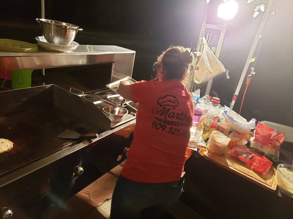 Marthas kitchen | restaurant | 8048 Tippecanoe Ave, San Bernardino, CA 92410, USA | 9092522796 OR +1 909-252-2796