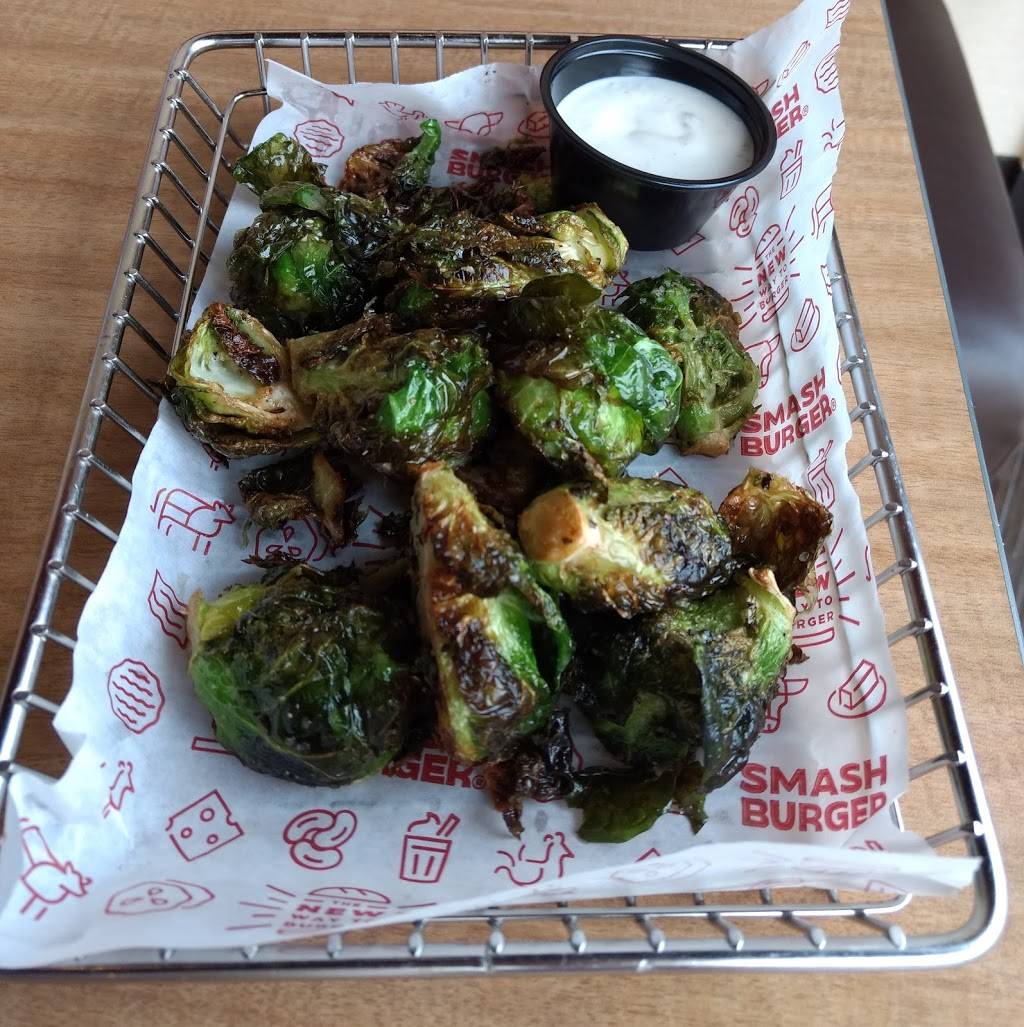 Smashburger | restaurant | Crossways Shopping Center, 1412 Greenbrier Pkwy unit 138, Chesapeake, VA 23320, USA | 7573513792 OR +1 757-351-3792