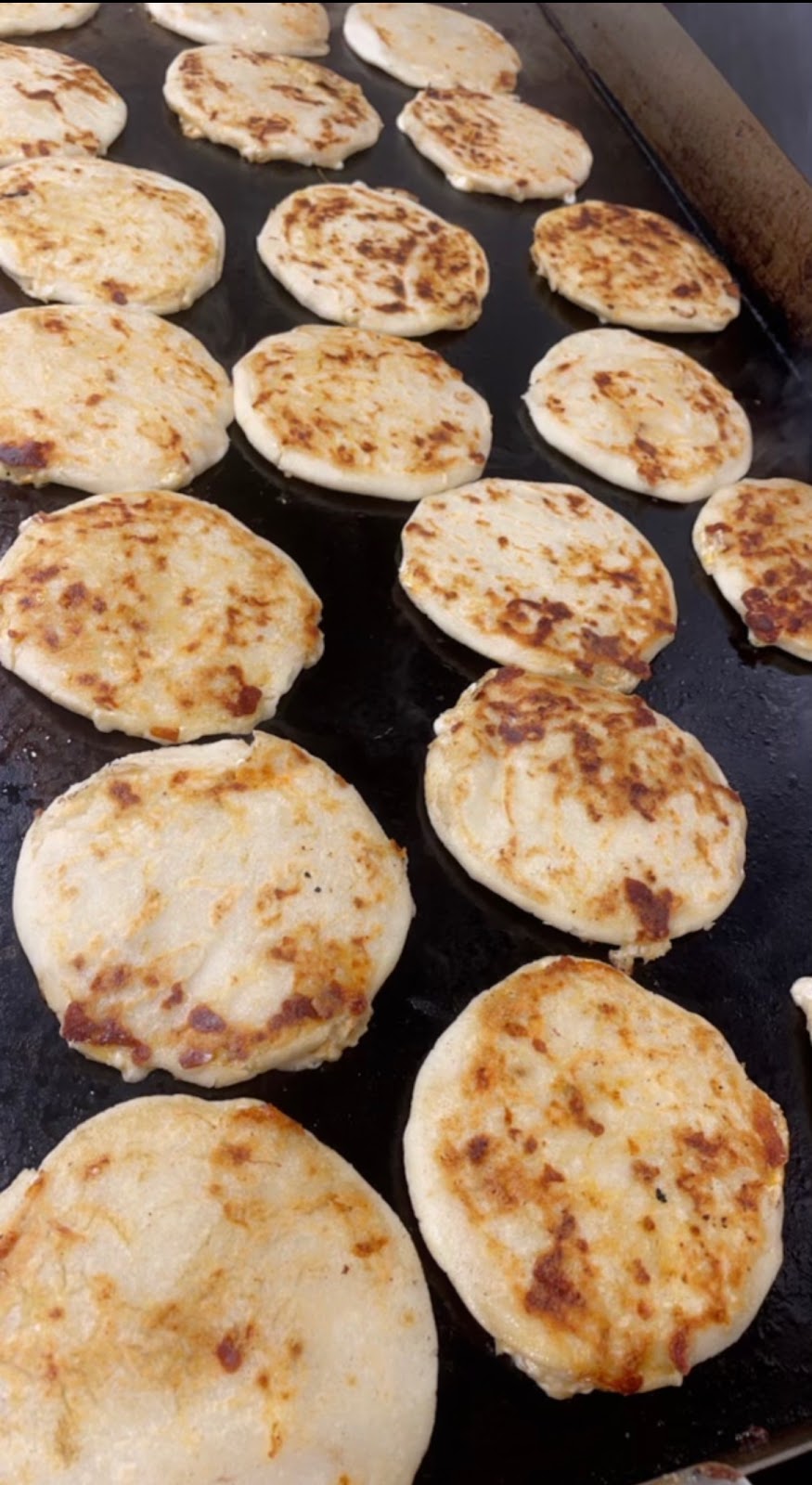 Pupusas La Estrellita, LLC | restaurant | 6501 Glenwood Ave, Raleigh, NC 27612, USA | 9193891449 OR +1 919-389-1449