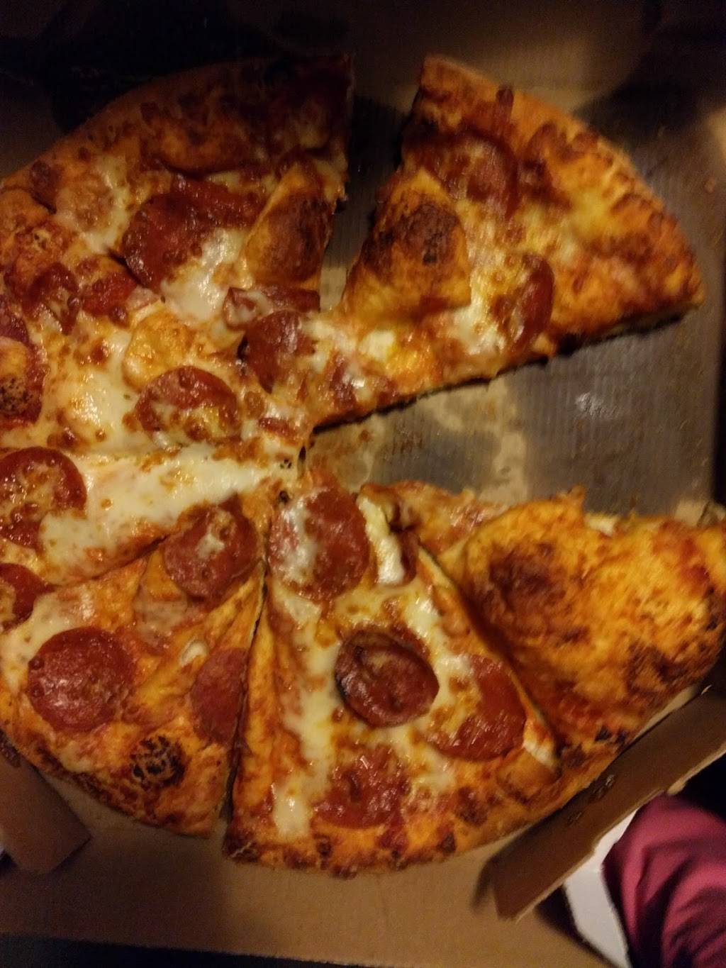 Dominos Pizza | meal delivery | 2256 S, S Grand Blvd, St. Louis, MO 63104, USA | 3147734404 OR +1 314-773-4404