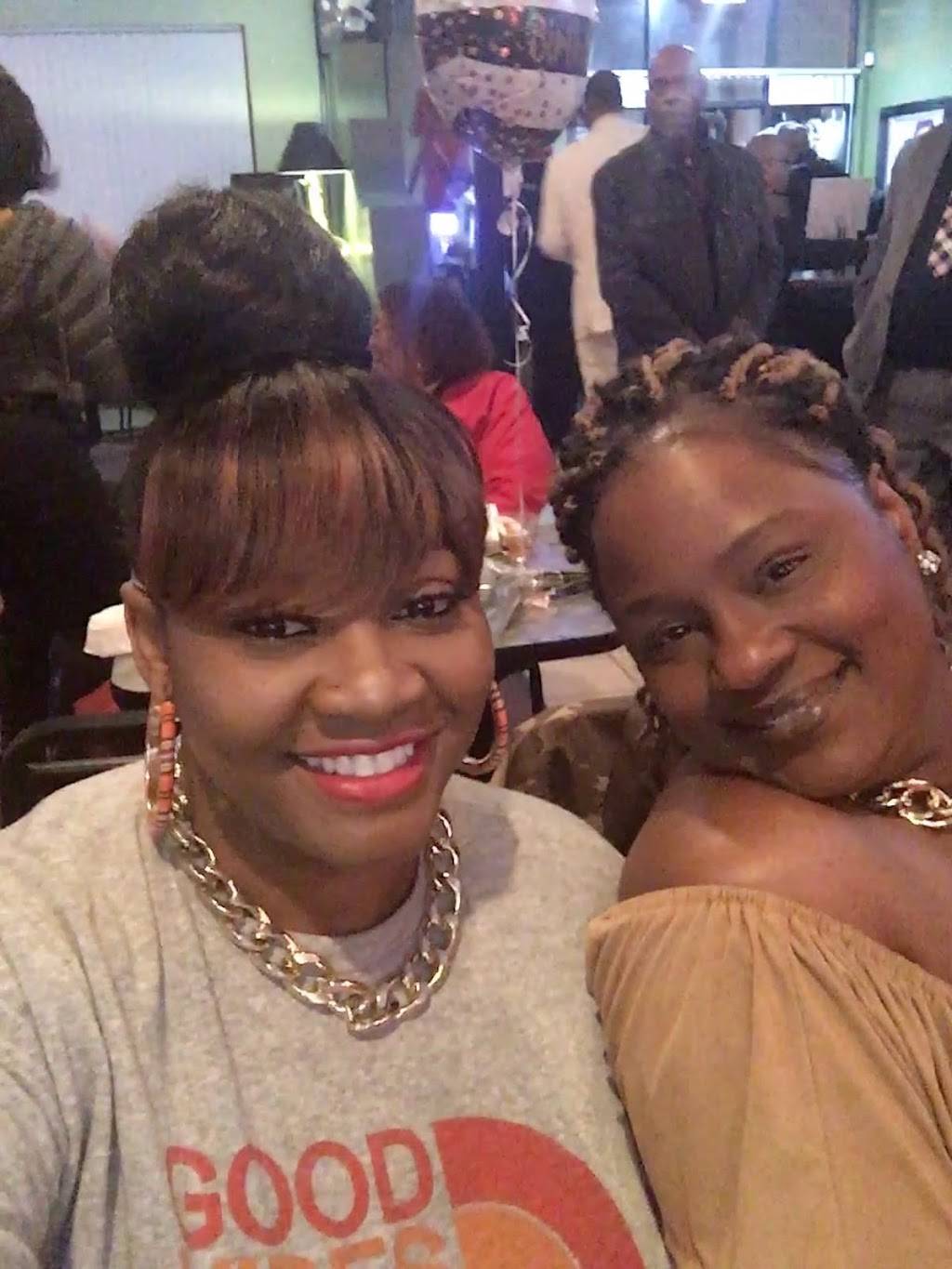 Genes Supper Club | restaurant | 1209, 4323 N 60th St, Milwaukee, WI 53216, USA | 4145357789 OR +1 414-535-7789