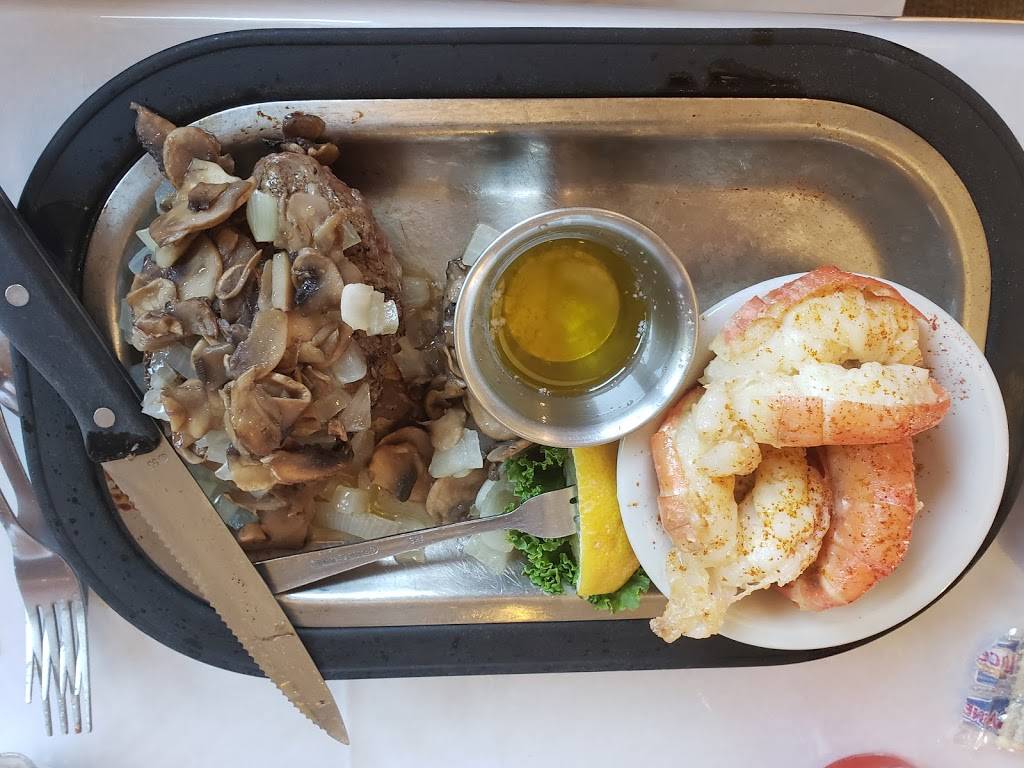 Lake Aire Supper Club | restaurant | County Hwy Y, Clintonville, WI 54929, USA | 7158232355 OR +1 715-823-2355