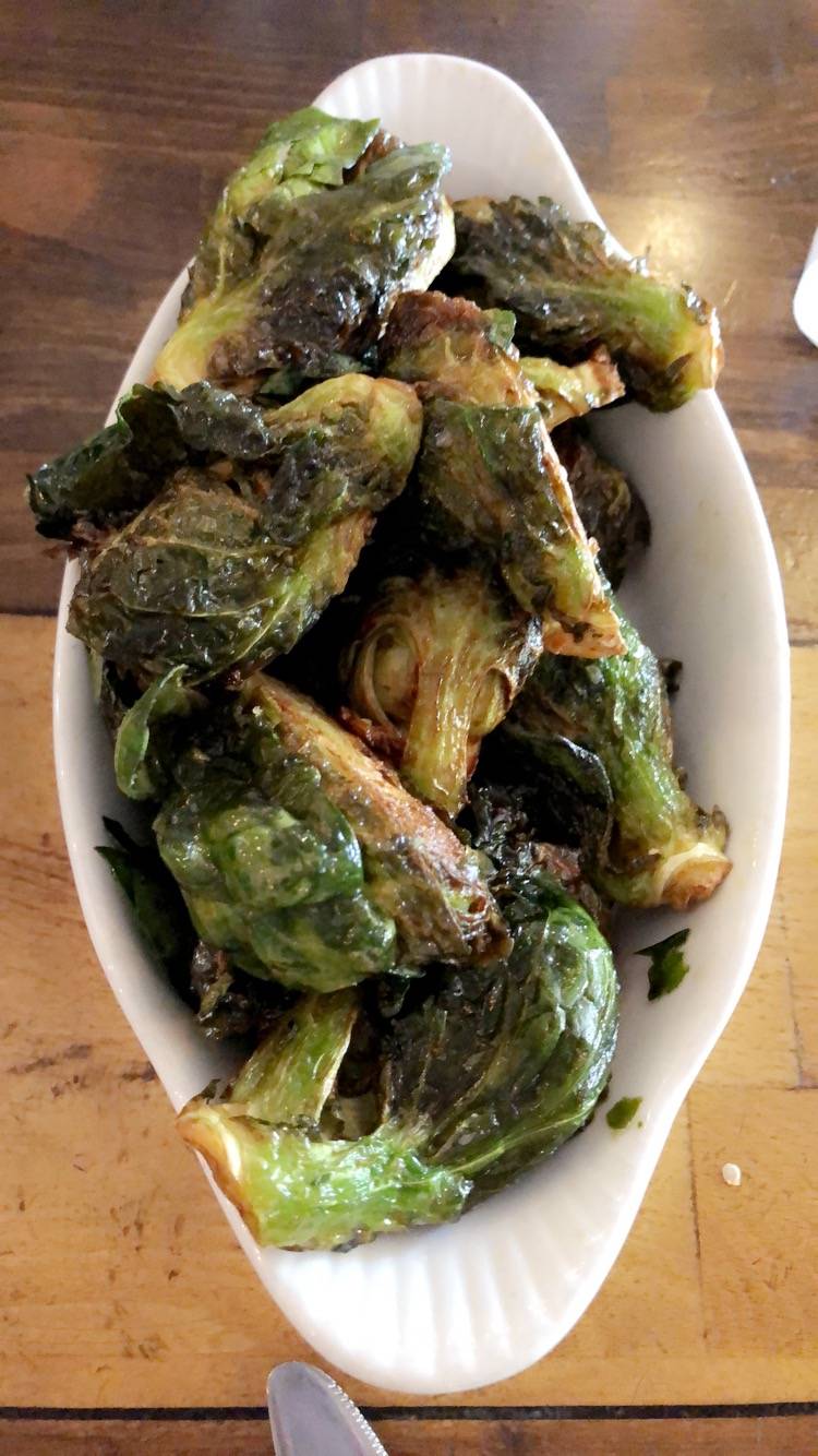 Sloanes Valley Village | restaurant | 5338 Laurel Canyon Blvd, Valley Village, CA 91607, USA | 8185095828 OR +1 818-509-5828