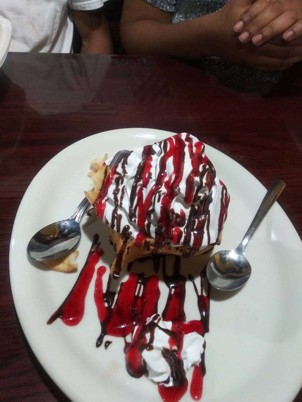 Compadres | restaurant | 10333 Northfield Rd, Northfield, OH 44067, USA | 3304670567 OR +1 330-467-0567