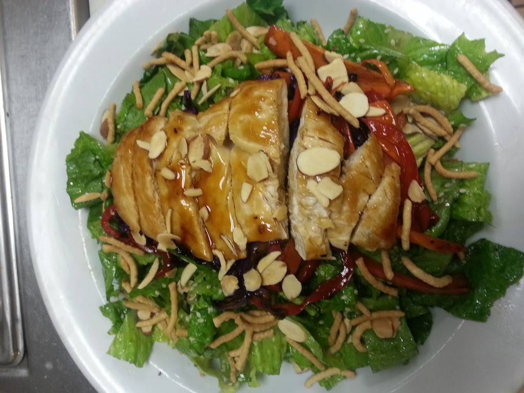 The Crooked Putter Restaurant | restaurant | 14260 W Meeker Blvd, Sun City West, AZ 85375, USA | 6235446090 OR +1 623-544-6090