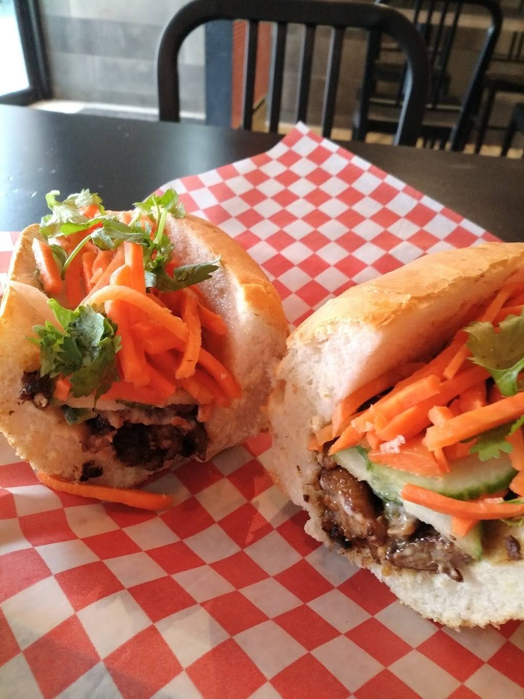 Banh Mi Boys | restaurant | 2365 Yonge St, Toronto, ON M4P 3J6, Canada | 6473453585 OR +1 647-345-3585