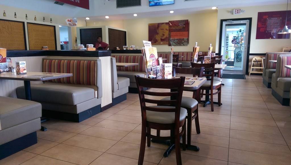 Huddle House | meal takeaway | 2201 GA-57, Townsend, GA 31331, USA | 9128322060 OR +1 912-832-2060