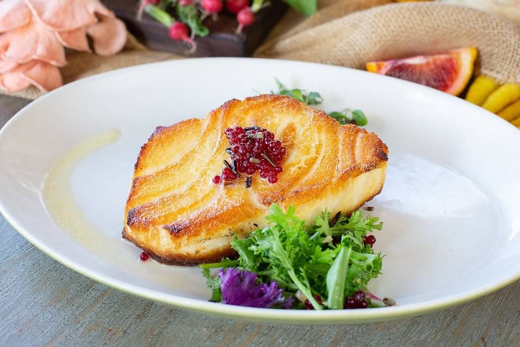 Kitchen West Restaurant | restaurant | 7700 E McCormick Pkwy, Scottsdale, AZ 85258, USA | 4805967522 OR +1 480-596-7522