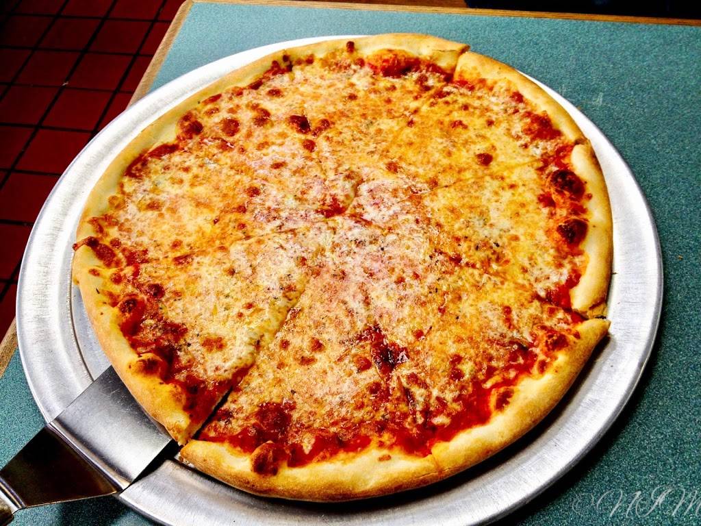 Little Vincents Pizza | restaurant | 329 New York Ave, Huntington, NY 11743, USA | 6314239620 OR +1 631-423-9620