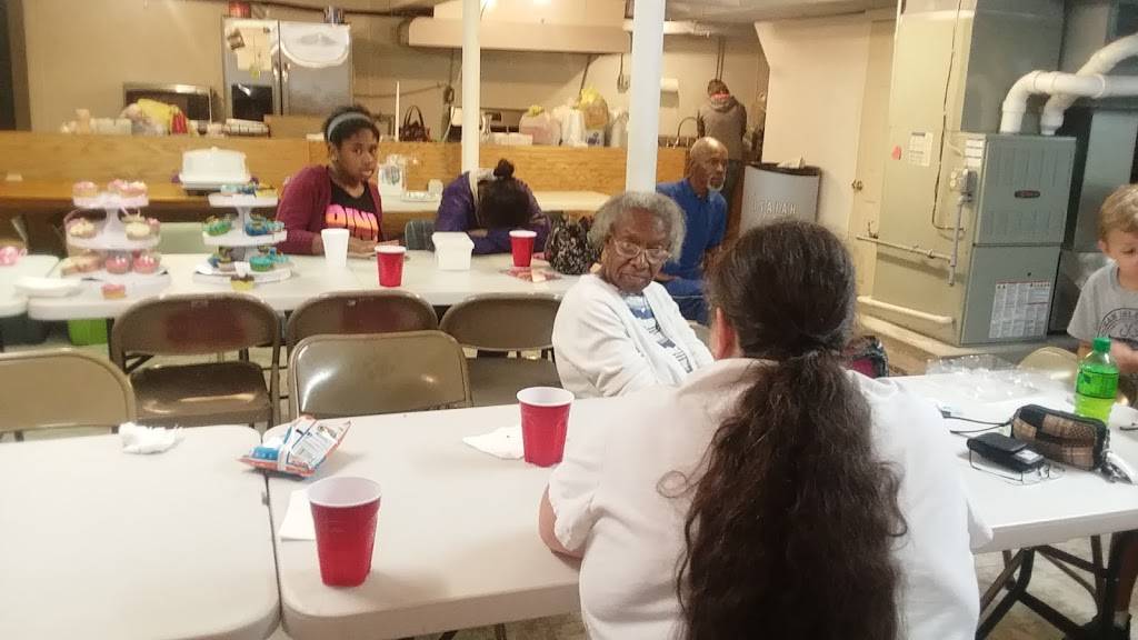 Papa Johns Pizza | restaurant | 425 Davis Ave, Elkins, WV 26241, USA | 3046377200 OR +1 304-637-7200