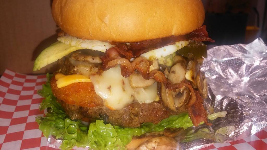 Bull Chicks | restaurant | 1392 E Palomar St #303, Chula Vista, CA 91913, USA | 6193970139 OR +1 619-397-0139