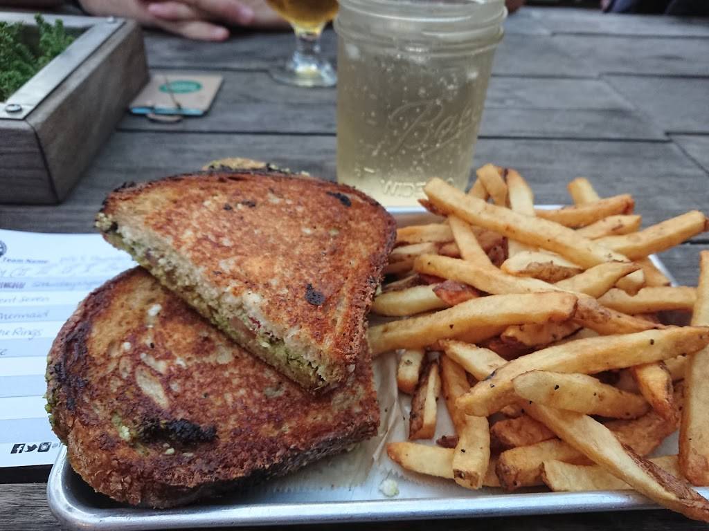 The Roof | restaurant | 214 3rd St, Brooklyn, NY 11215, USA | 7189073622 OR +1 718-907-3622