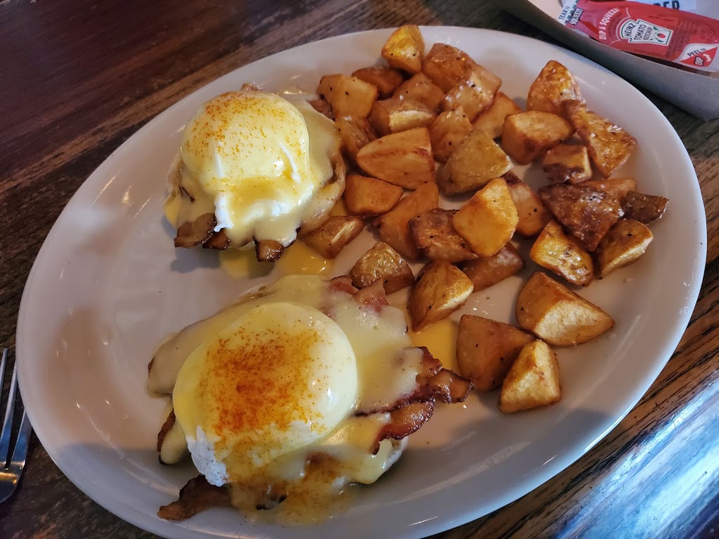 The Old Monk | restaurant | 2847 N Henderson Ave, Dallas, TX 75206, USA | 2148211880 OR +1 214-821-1880