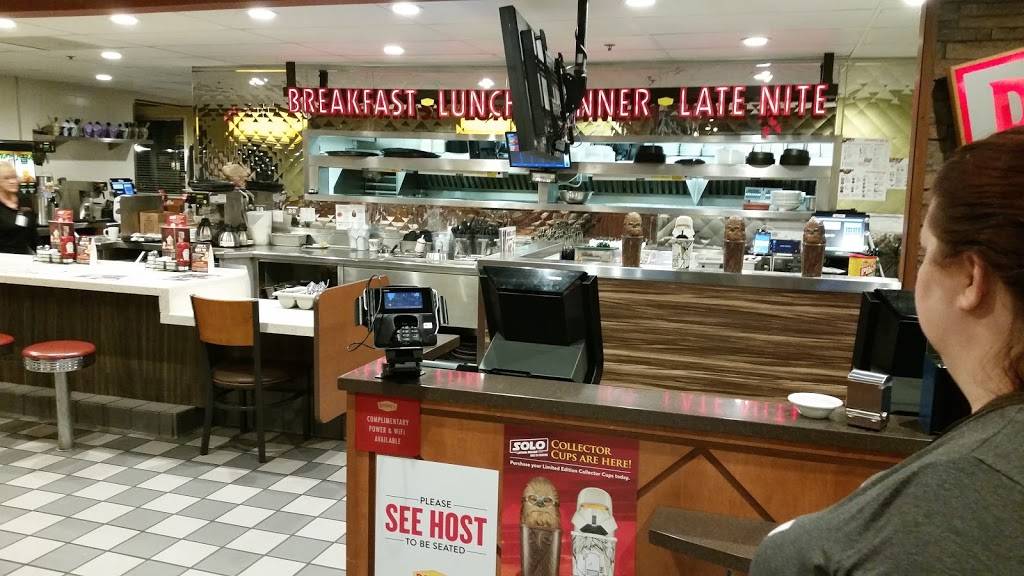 Dennys | restaurant | 1661 E Warner Rd, Gilbert, AZ 85296, USA | 4804972010 OR +1 480-497-2010