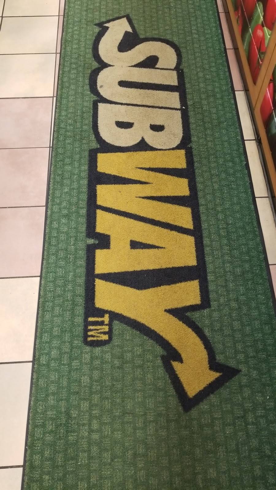 Subway Restaurants | restaurant | 8227 Kennedy Ave, Highland, IN 46322, USA | 2199238050 OR +1 219-923-8050