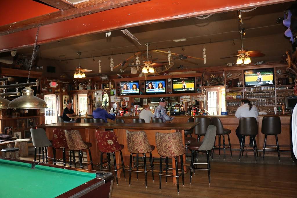 Log Cabin Bar | restaurant | 346 Potter Rd, Des Plaines, IL 60016, USA | 8472991811 OR +1 847-299-1811