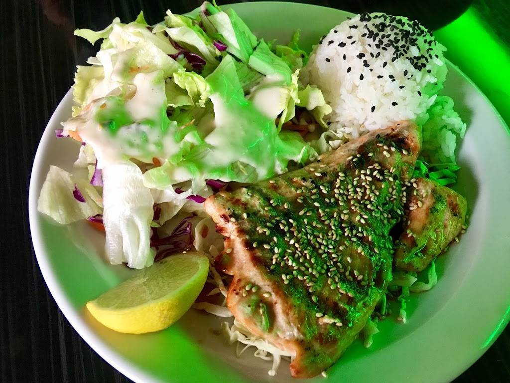 Sumo Sushi | restaurant | 2338 Fair Oaks Blvd, Sacramento, CA 95825, USA | 9169936620 OR +1 916-993-6620