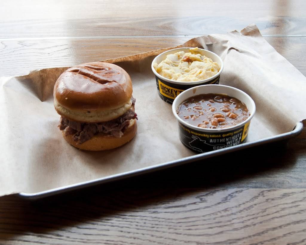 Dickeys Barbecue Pit | restaurant | 8330 W Bellfort Ave, Houston, TX 77071, USA | 2813240056 OR +1 281-324-0056