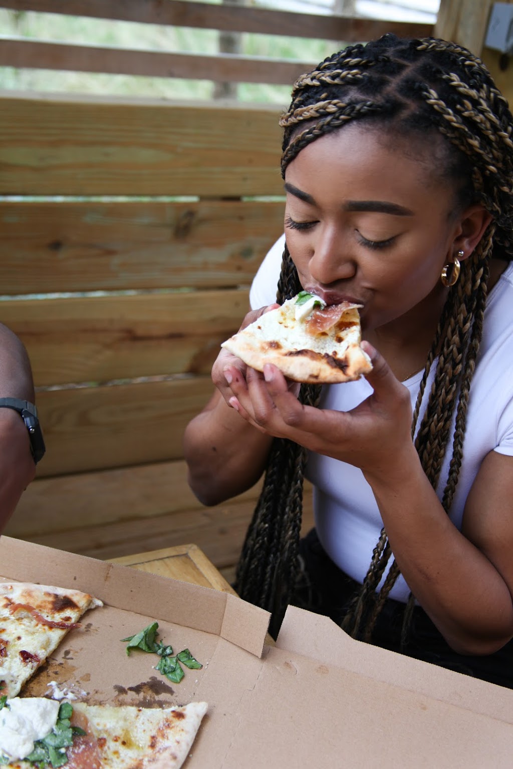 Phews Pies | restaurant | 873 Victoria Pl SW, Atlanta, GA 30310, USA | 4043332101 OR +1 404-333-2101