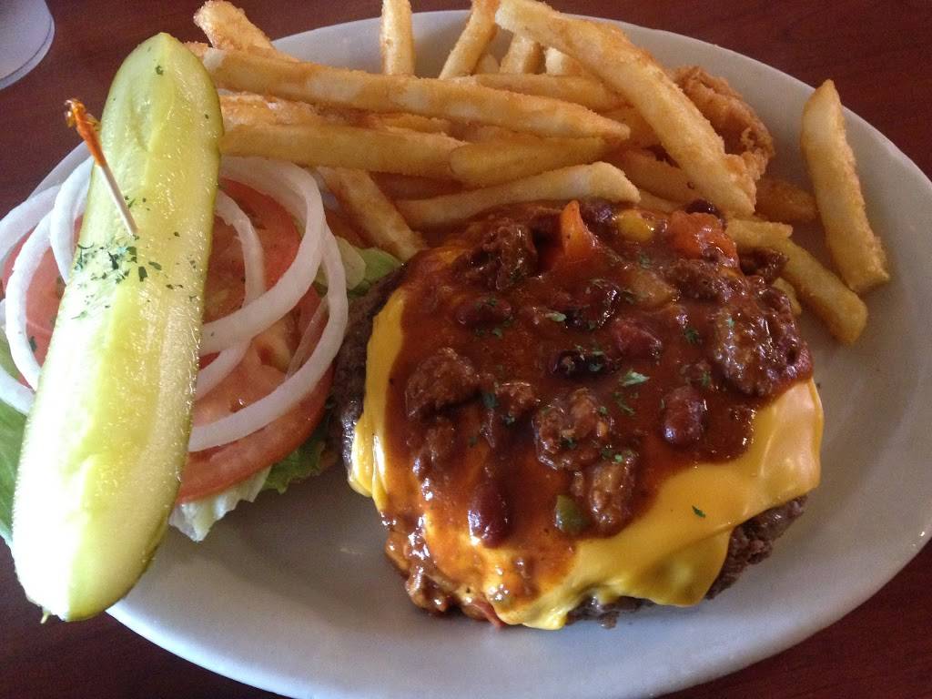 Steves Famous Diner | restaurant | 741 N US-1, Oak Hill, FL 32759, USA | 3862104403 OR +1 386-210-4403