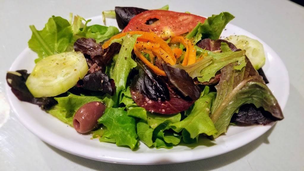 The Original Mama Mia’s Kitchen | restaurant | 1920 14th Ave, Vero Beach, FL 32960, USA | 7722138888 OR +1 772-213-8888