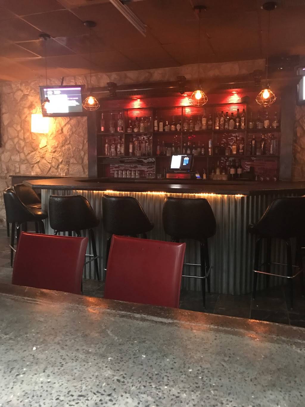 Station Bar & Grill | restaurant | 1550 McKean St, Philadelphia, PA 19145, USA | 2154671871 OR +1 215-467-1871