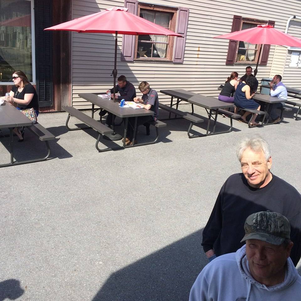 Saucy Sams Mobile Kitchen @ Peggy’s Corral | restaurant | 4511 us highway 41 north, Palmetto, FL 34221, USA | 5704477352 OR +1 570-447-7352