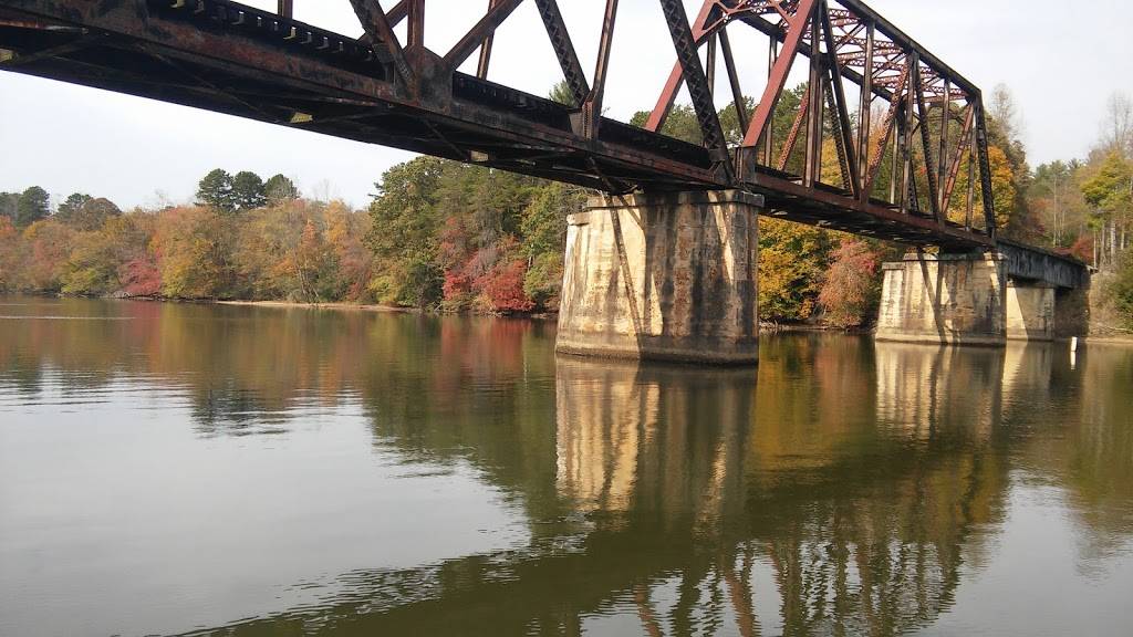 Lake Hickory Adventures | restaurant | 6707 Limbaugh Ln, Hickory, NC 28601, USA | 8283582384 OR +1 828-358-2384