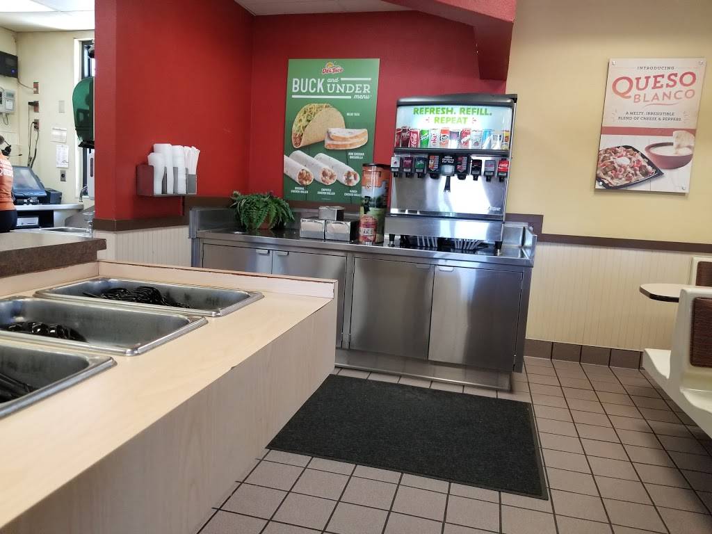 Del Taco | meal takeaway | 900 S Val Vista Dr, Gilbert, AZ 85296, USA | 4805588334 OR +1 480-558-8334