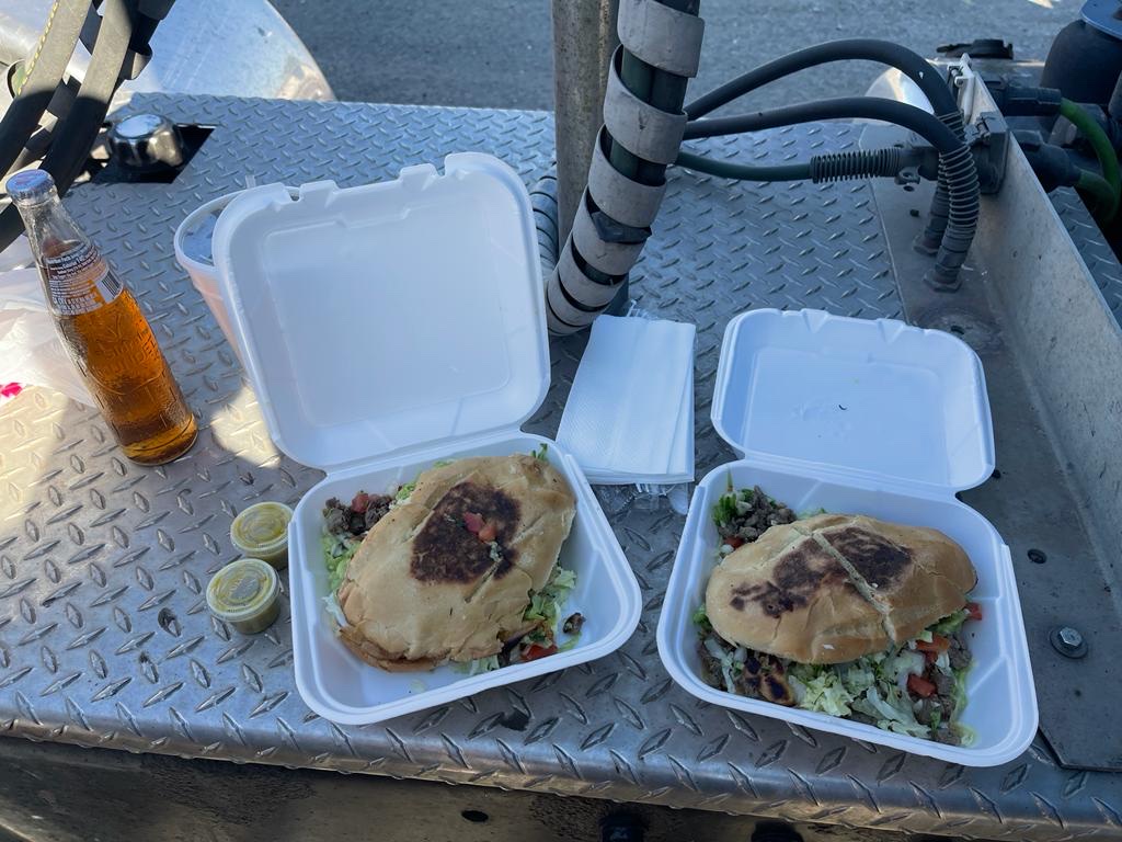 Muchas Gracias | restaurant | 1104 E Vilas Rd, Medford, OR 97502, USA | 5414996275 OR +1 541-499-6275