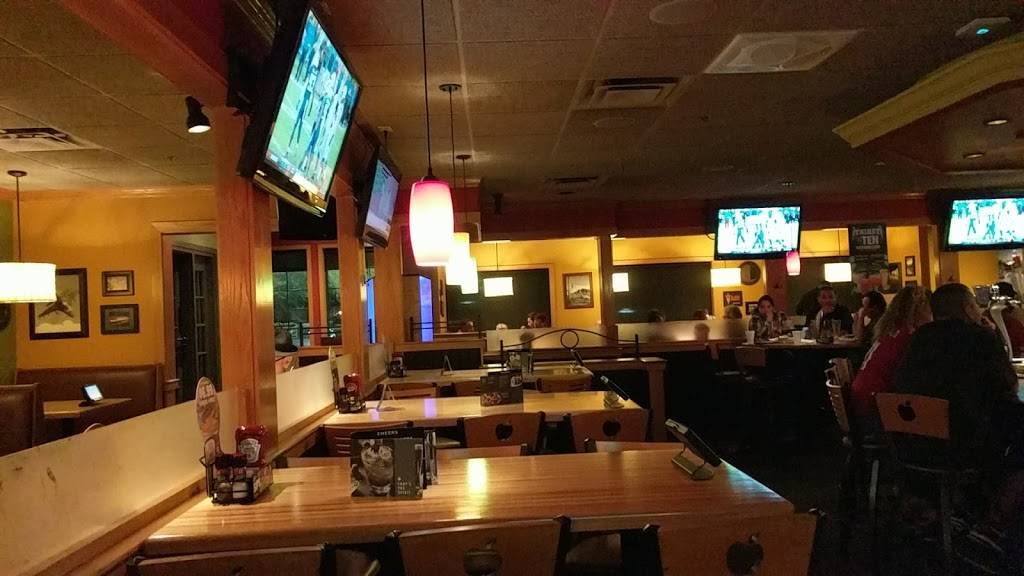 Applebees Grill + Bar | restaurant | 2180 E Baseline Rd, Phoenix, AZ 85042, USA | 6023235680 OR +1 602-323-5680
