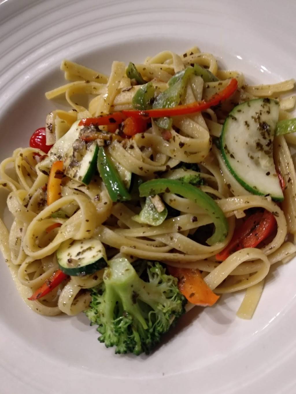 East Side Marios Oshawa | restaurant | 471 Gibb St, Oshawa, ON L1J 1A4, Canada | 2893161899 OR +1 289-316-1899