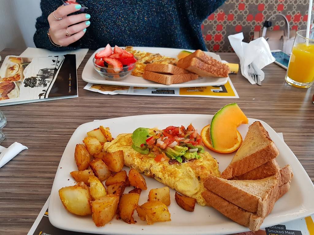 Eggsmart | restaurant | 925 Rathburn Rd E, Mississauga, ON L4W 4C3, Canada | 9052328778 OR +1 905-232-8778