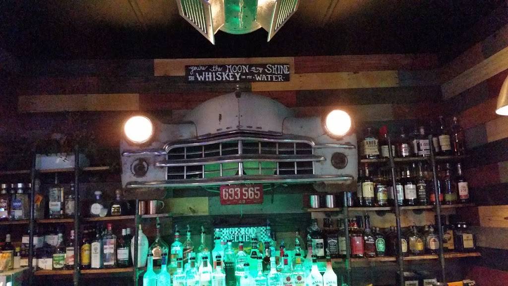 Hot Rod Nellies | restaurant | 122 S Jackson Rd, Pecatonica, IL 61063, USA | 8152392424 OR +1 815-239-2424