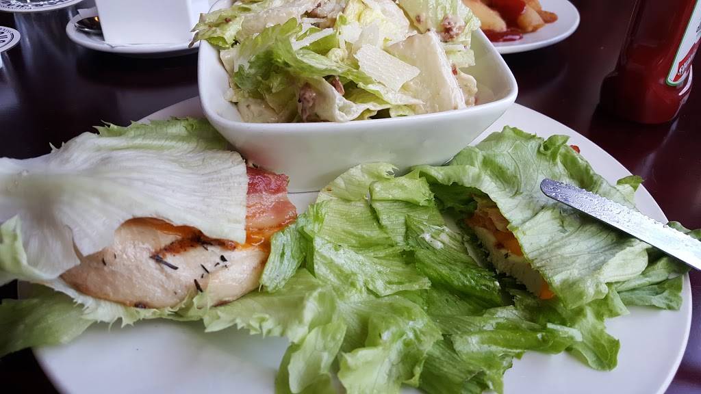 Brogue Irish Pub | restaurant | 136 Lakeshore Rd E, Mississauga, ON L5G 1E6, Canada | 9052788444 OR +1 905-278-8444