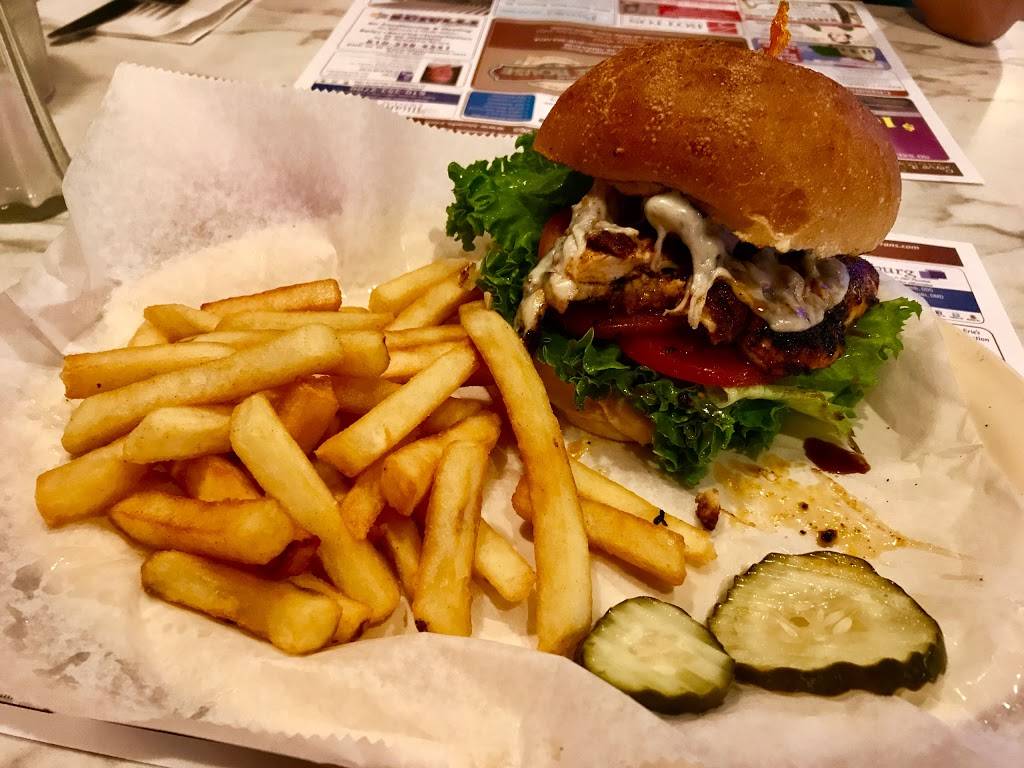 Carmines | restaurant | 3570 West Chester Pike, Newtown Square, PA 19073, USA | 6103569009 OR +1 610-356-9009