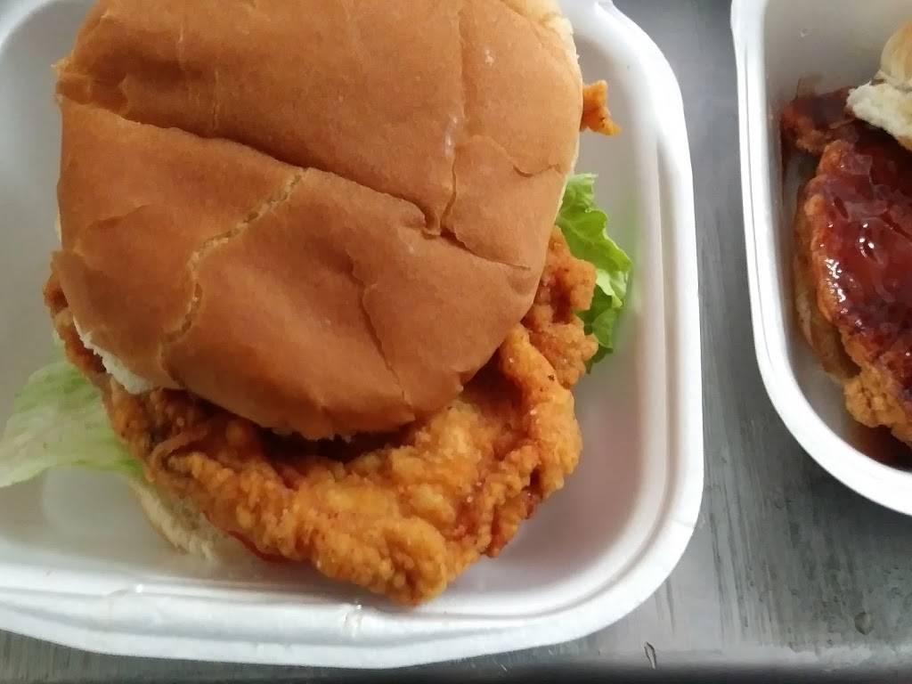 Andys Smoke House | restaurant | 2232 E Cook St, Springfield, IL 62703, USA | 2175722623 OR +1 217-572-2623