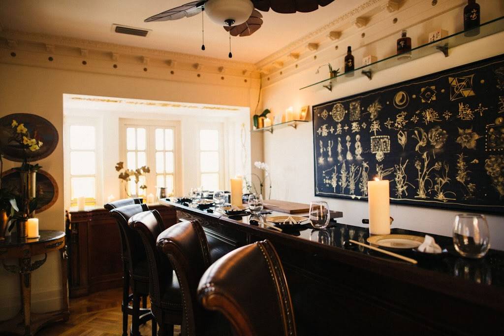 Sushi Suite | restaurant | 1116 Ocean Dr 2nd Floor, Miami Beach, FL 33139, USA | 3059229195 OR +1 305-922-9195