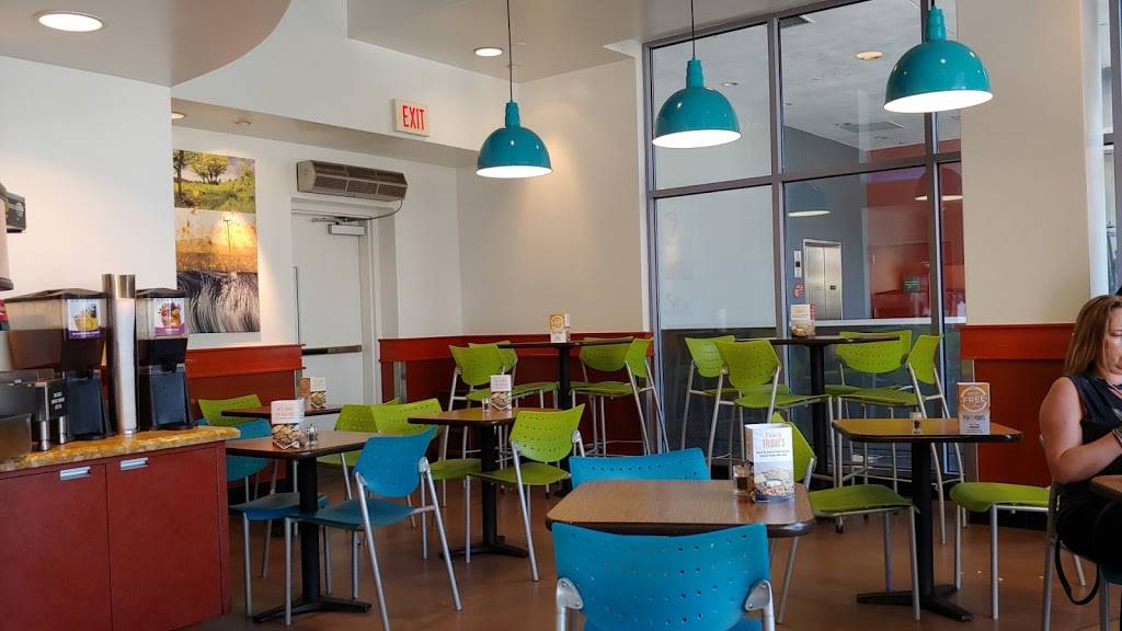 Daphnes | restaurant | 7100 Santa Monica Blvd #130, West Hollywood, CA 90046, USA | 3239698225 OR +1 323-969-8225