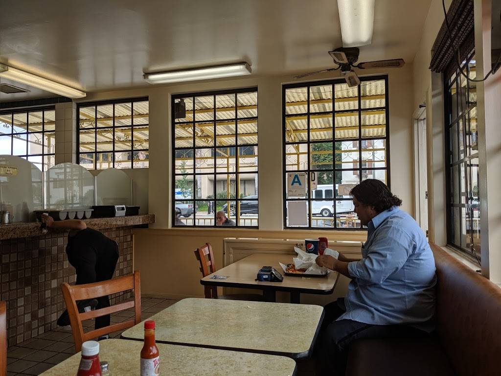 Boulevard Burgers | restaurant | 21718 Ventura Blvd, Woodland Hills, CA 91364, USA | 8187036005 OR +1 818-703-6005