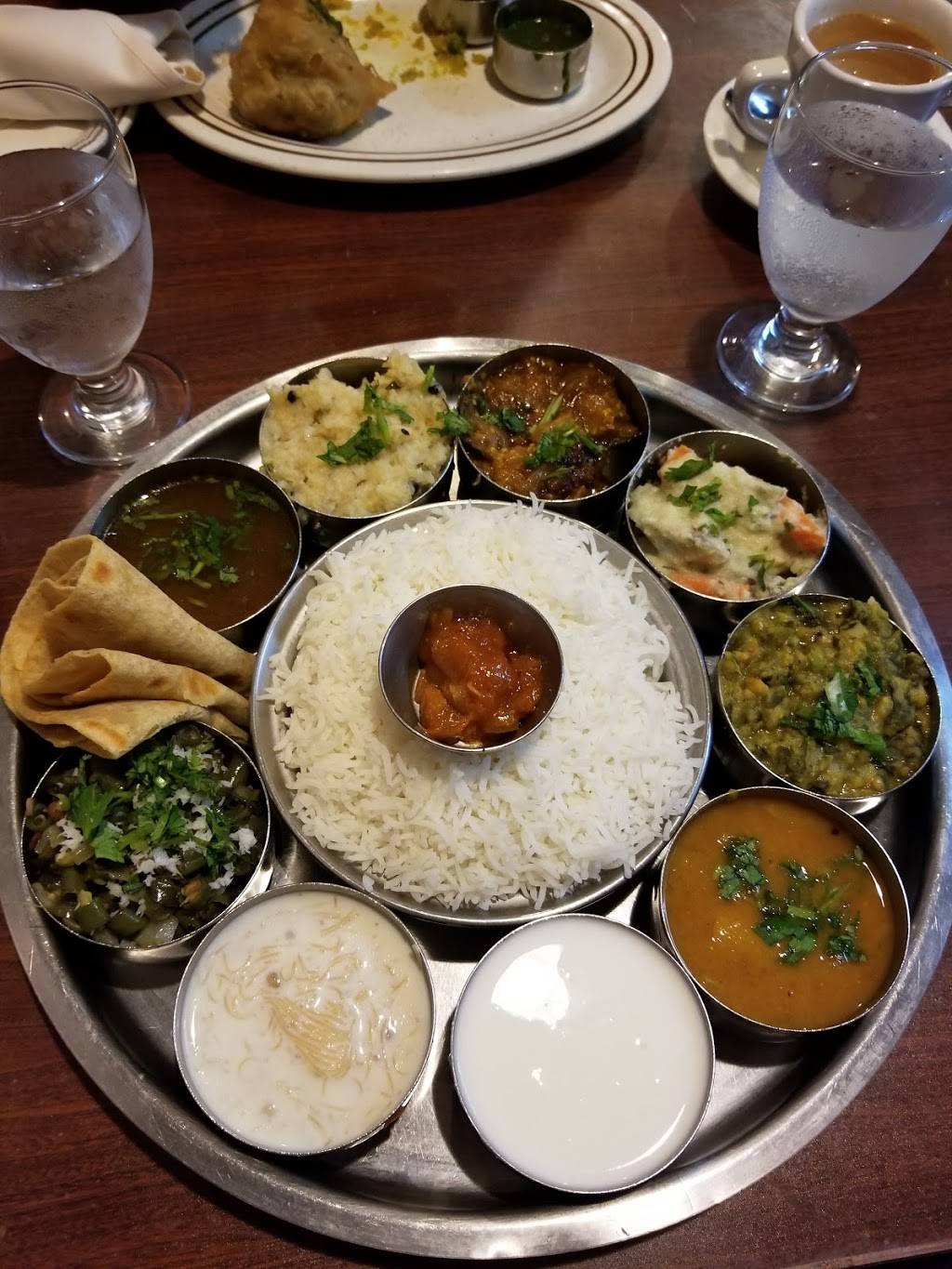 Ammas Kitchen | restaurant | 7633 Reading Rd, Cincinnati, OH 45237, USA | 5138212021 OR +1 513-821-2021