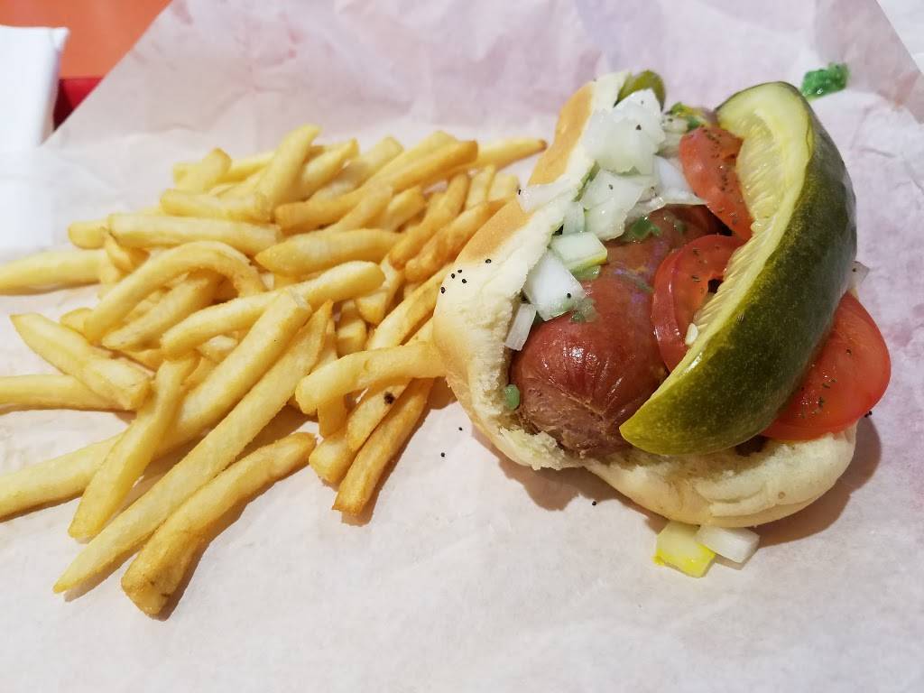 Martinos Italian Beef and Hot Dogs | meal takeaway | 1215 W Layton Ave, Milwaukee, WI 53221, USA | 4142815580 OR +1 414-281-5580