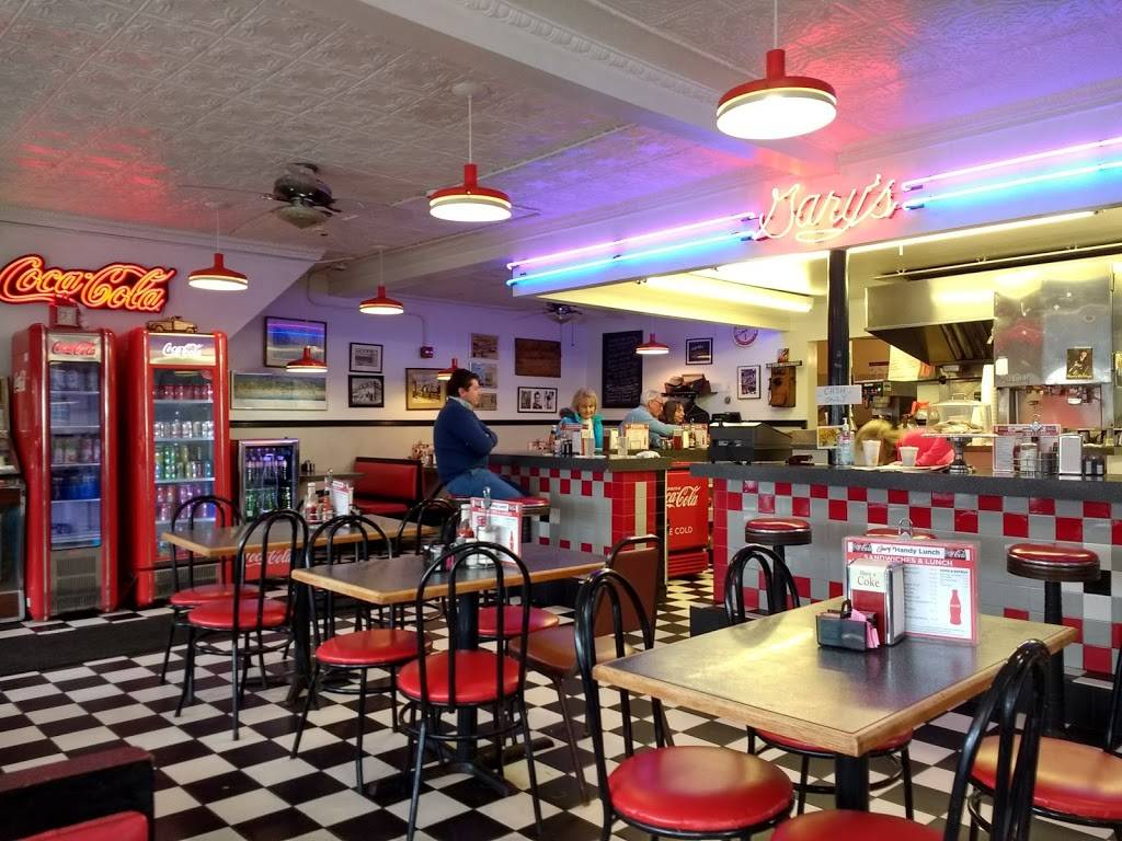 Garys Handy Lunch | restaurant | 462 Thames St, Newport, RI 02840, USA | 4018479480 OR +1 401-847-9480