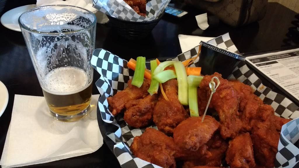 Draft Picks | restaurant | 523 Fairway Dr, Naperville, IL 60563, USA | 6309041111 OR +1 630-904-1111