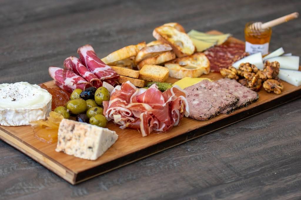 Bacchus Wine Bistro | restaurant | 124 2nd Ave NE, St. Petersburg, FL 33701, USA | 7272588566 OR +1 727-258-8566