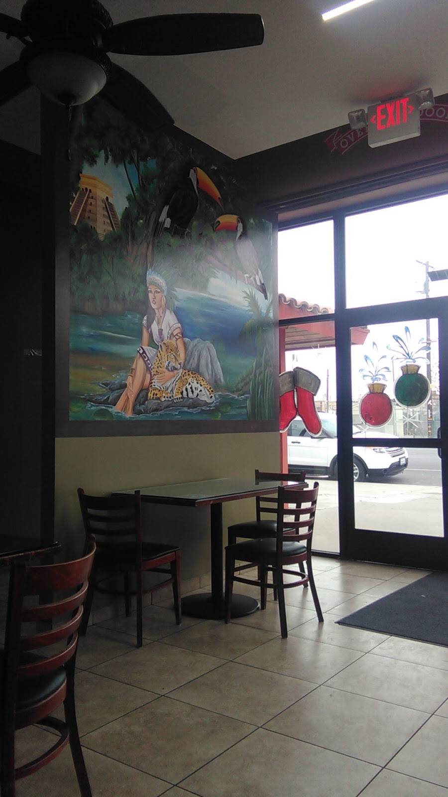 La Villa Taqueria | restaurant | 700 Planz Rd, Bakersfield, CA 93304, USA | 6613979884 OR +1 661-397-9884