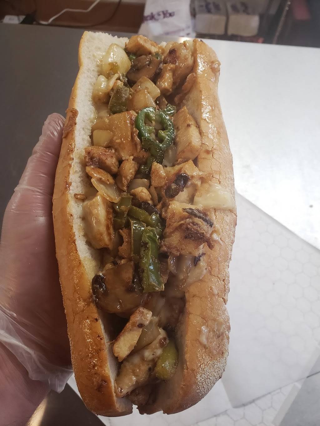 Gs Steaks & Grinders | restaurant | 2053 Park St, Hartford, CT 06106, USA | 8602161690 OR +1 860-216-1690